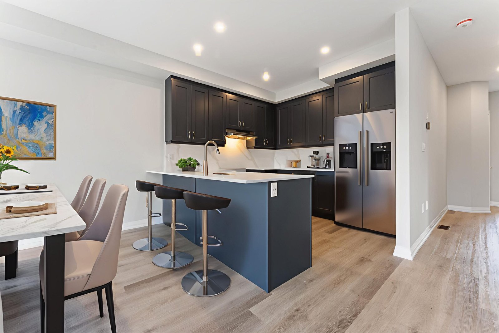 virtual have this photo above and slider to see image below